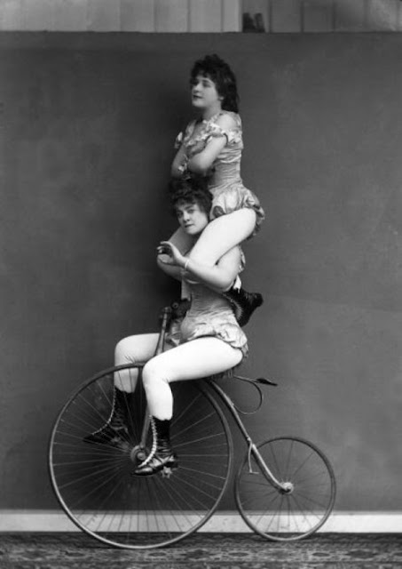 Vintage Photos of Circus Performers from 1890s-1910s (17)